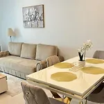 Axxis Nord شقة *