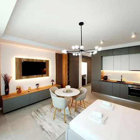 Axxis Nord Apartment Mamaia